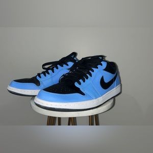 Jordan 1 low university blue black